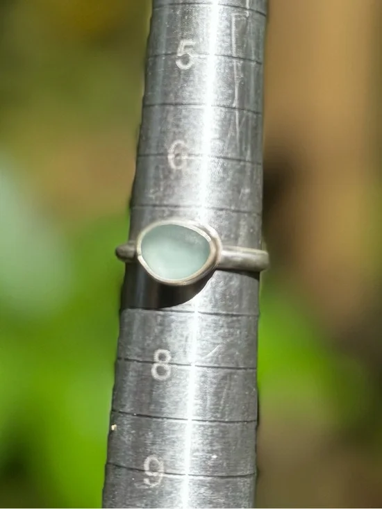 Aqua sea glass sterling & fine silver band - Picture 3 of 3